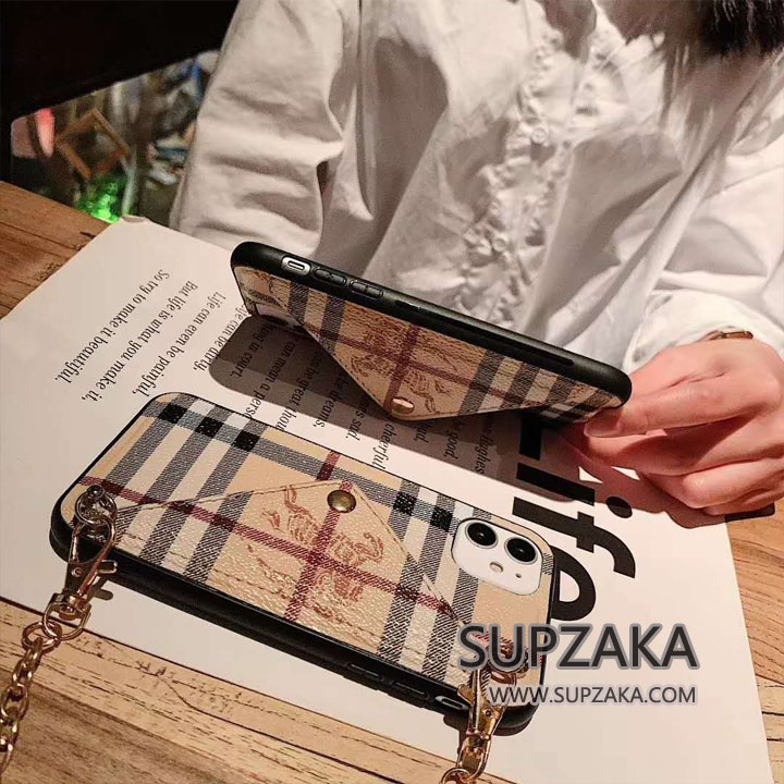 Burberry iPhone11 Pro Max カバー チェーン付き